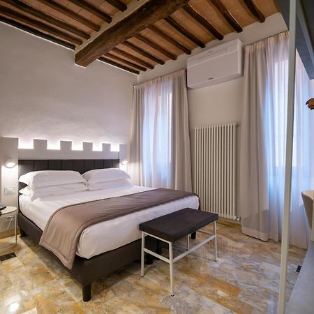 Hotel Torre Del Fuggisole Siena Zewnętrze zdjęcie