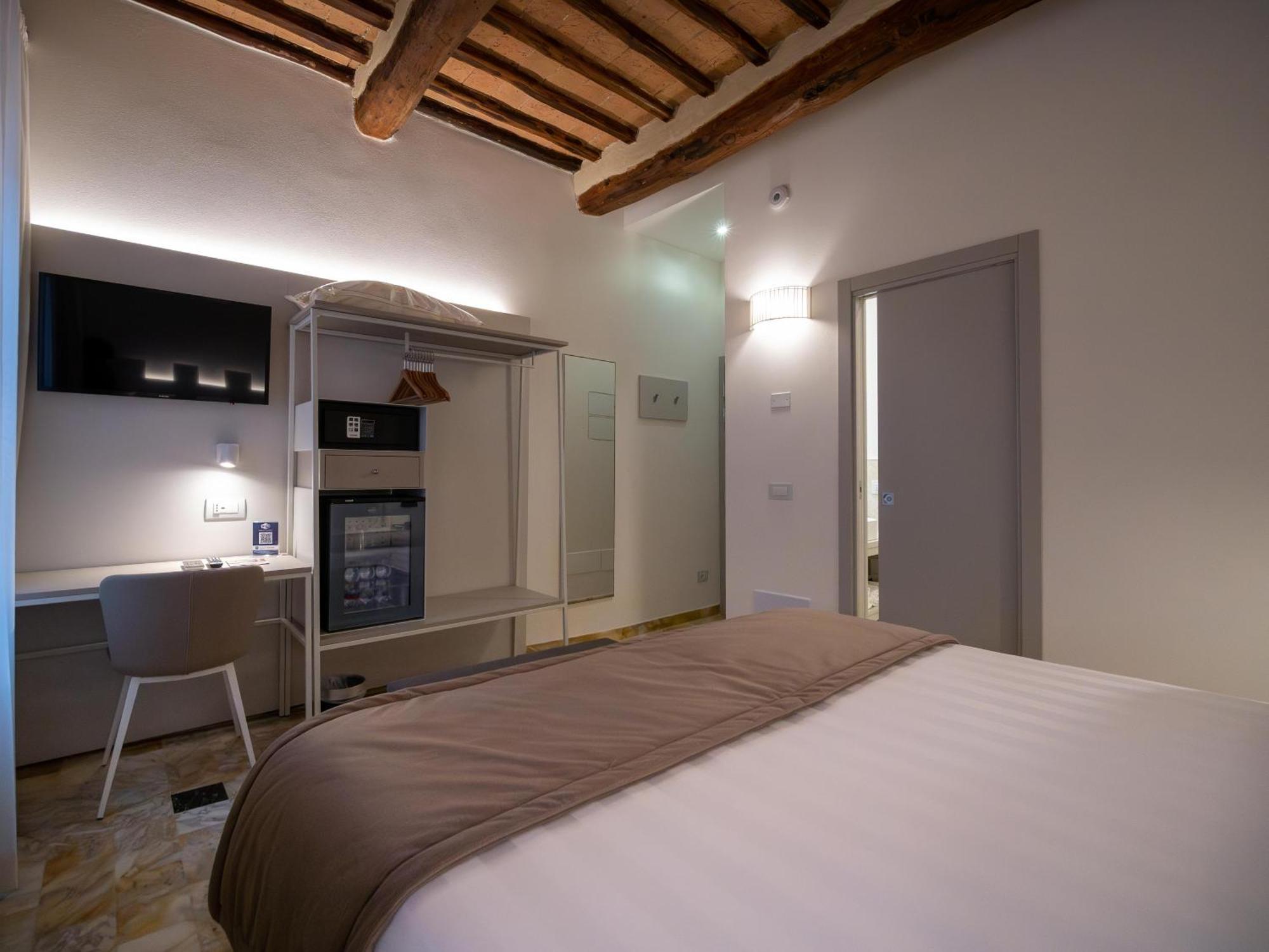 Hotel Torre Del Fuggisole Siena Zewnętrze zdjęcie