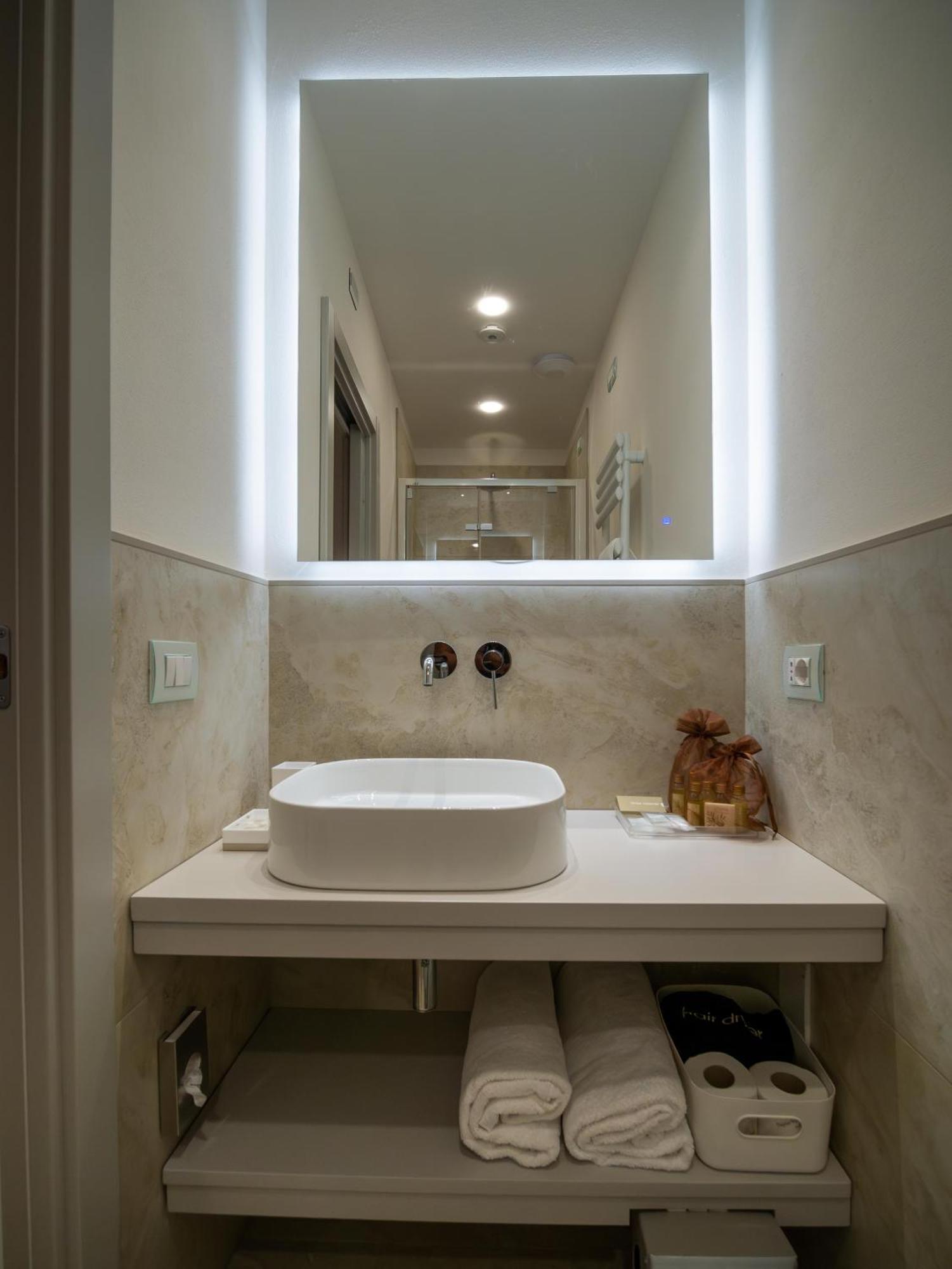 Hotel Torre Del Fuggisole Siena Zewnętrze zdjęcie