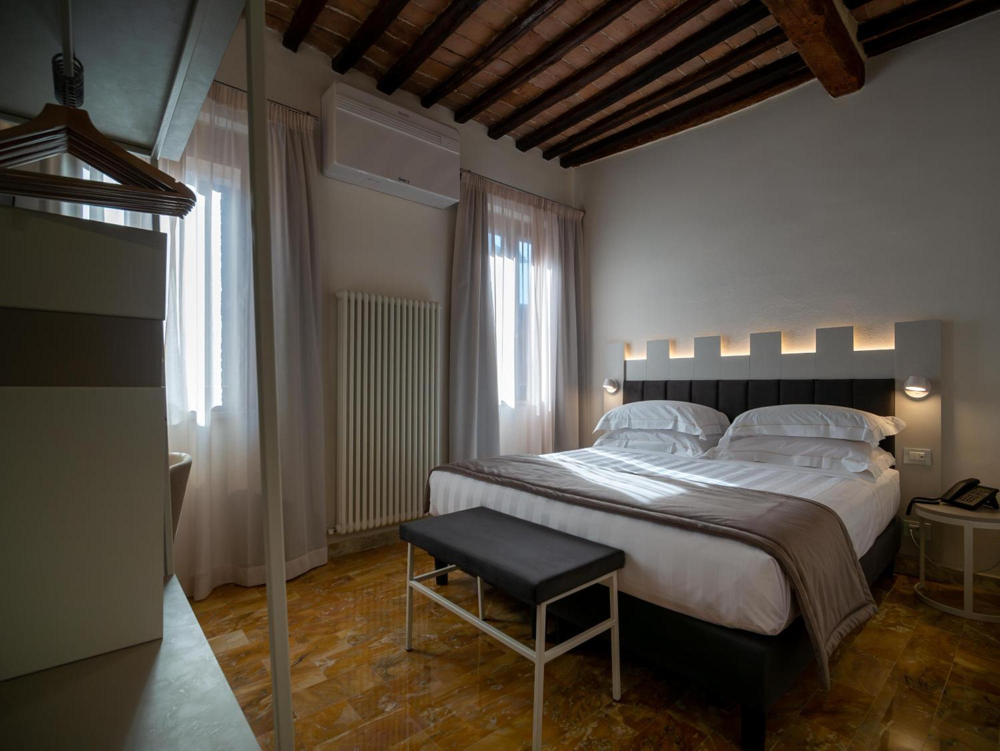 Hotel Torre Del Fuggisole Siena Zewnętrze zdjęcie