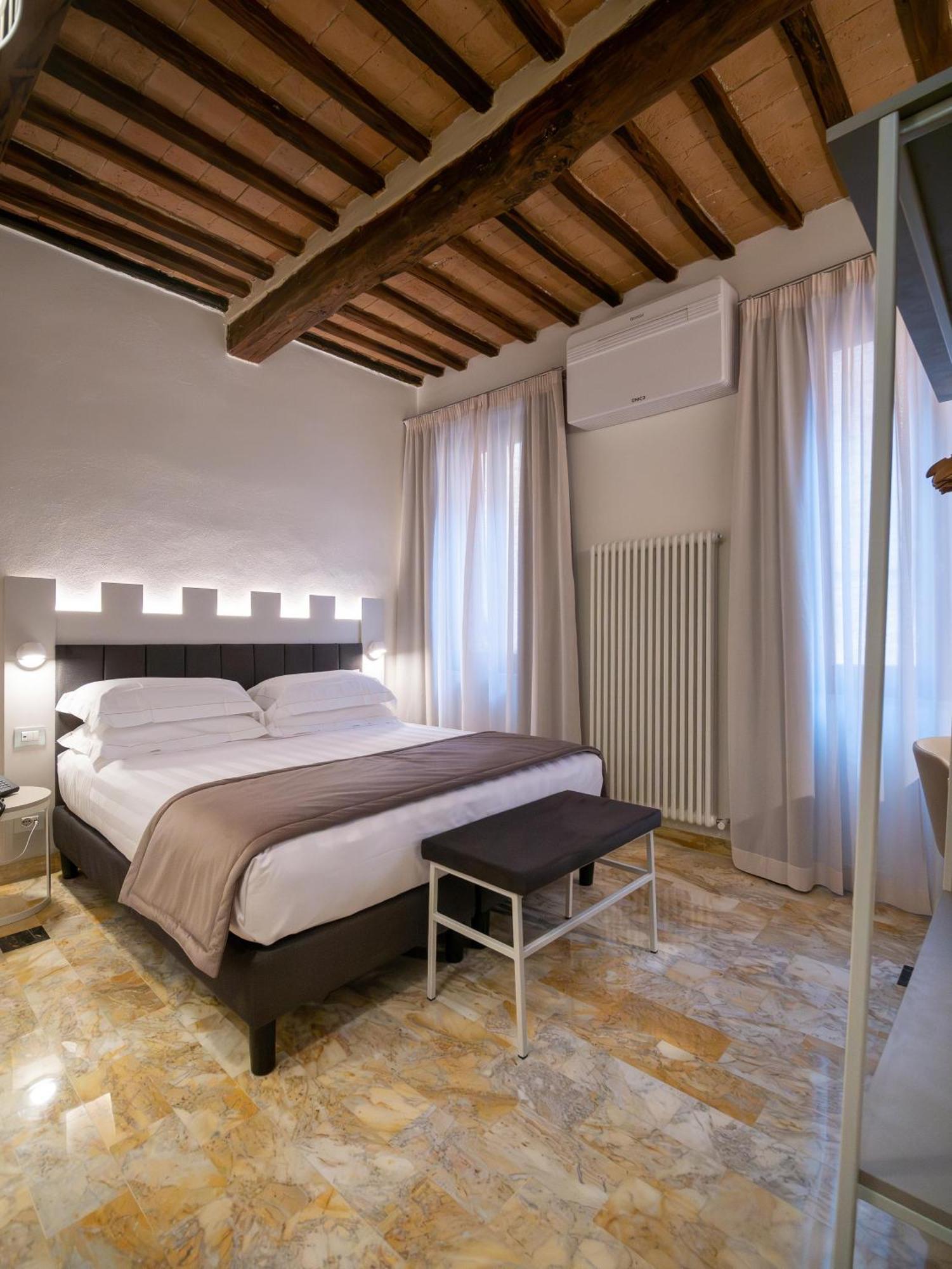 Hotel Torre Del Fuggisole Siena Zewnętrze zdjęcie