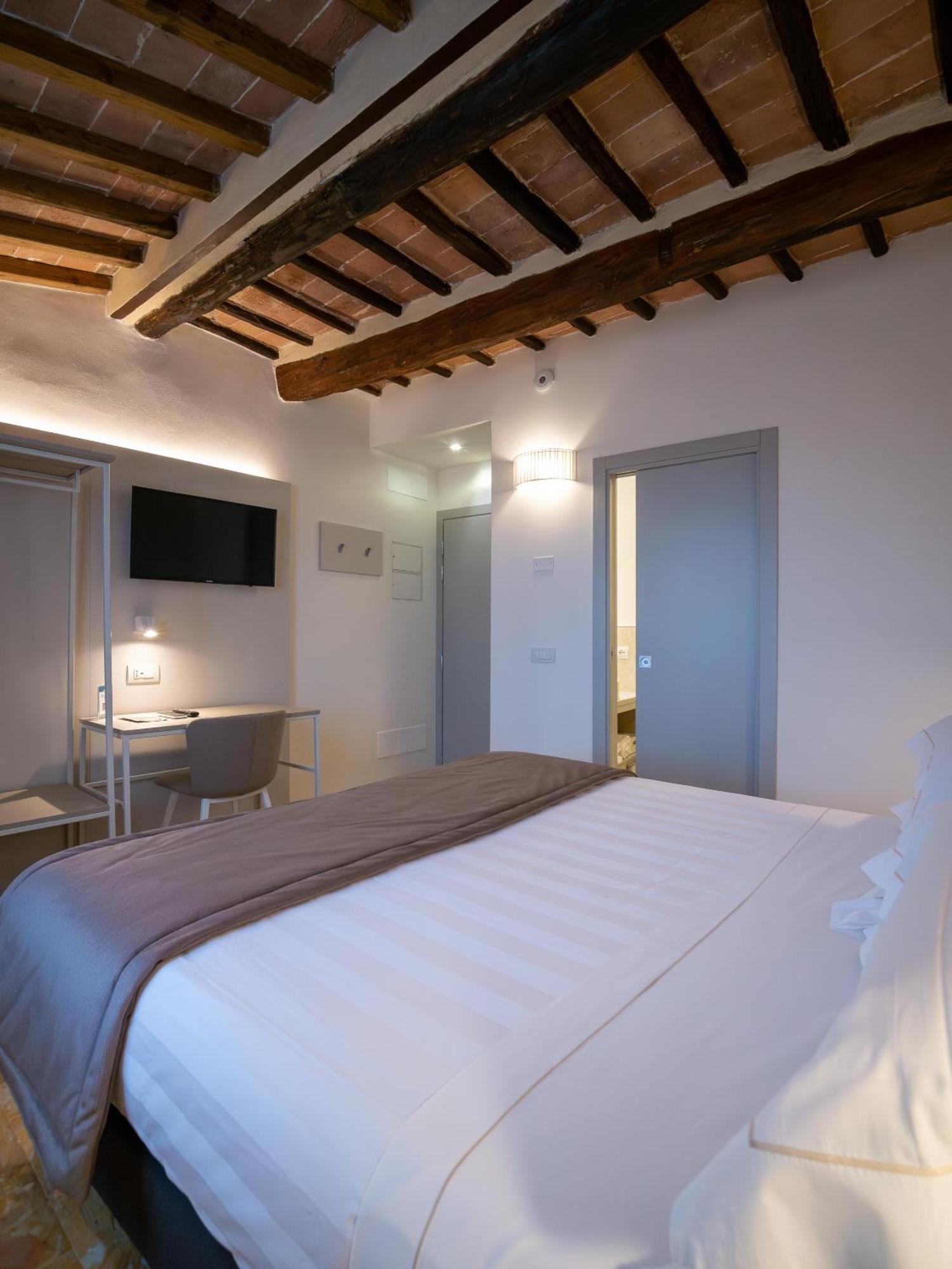 Hotel Torre Del Fuggisole Siena Zewnętrze zdjęcie